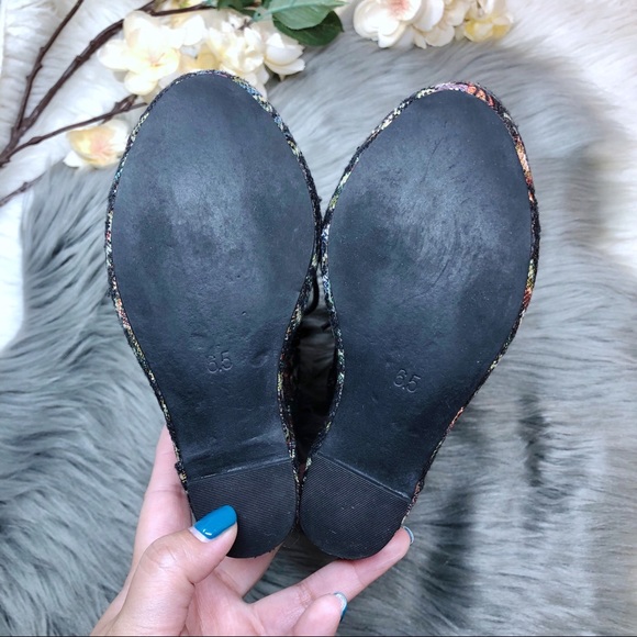 Jeffrey Campbell | Damsel Tapestry Platform Wedges - Picture 6 of 8